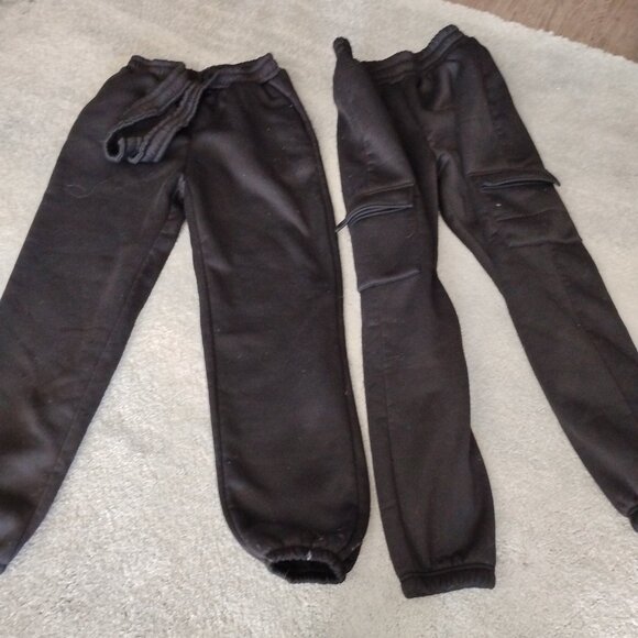 Two pairs of sweatpants - Picture 1 of 5